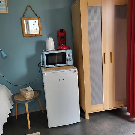 Homestay Spacieuse Climatisee Sur La Route Des Plages